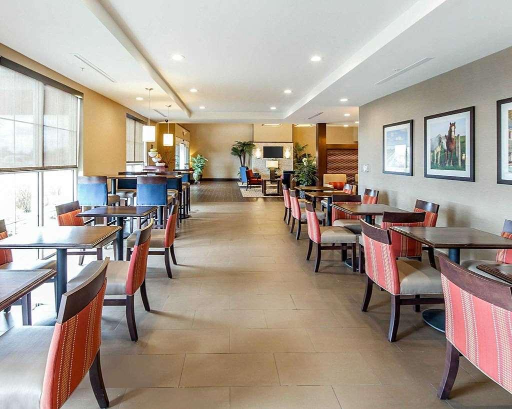 คอมฟอร์ต สวีท มาเรียตตา - พาร์คเกอร์เบิร์ก Hotel แมริเอ็ตตา ร้านอาหาร รูปภาพ