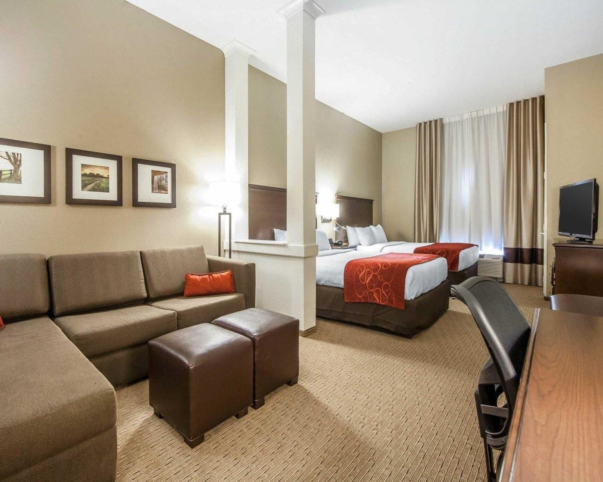 คอมฟอร์ต สวีท มาเรียตตา - พาร์คเกอร์เบิร์ก Hotel แมริเอ็ตตา ภายนอก รูปภาพ